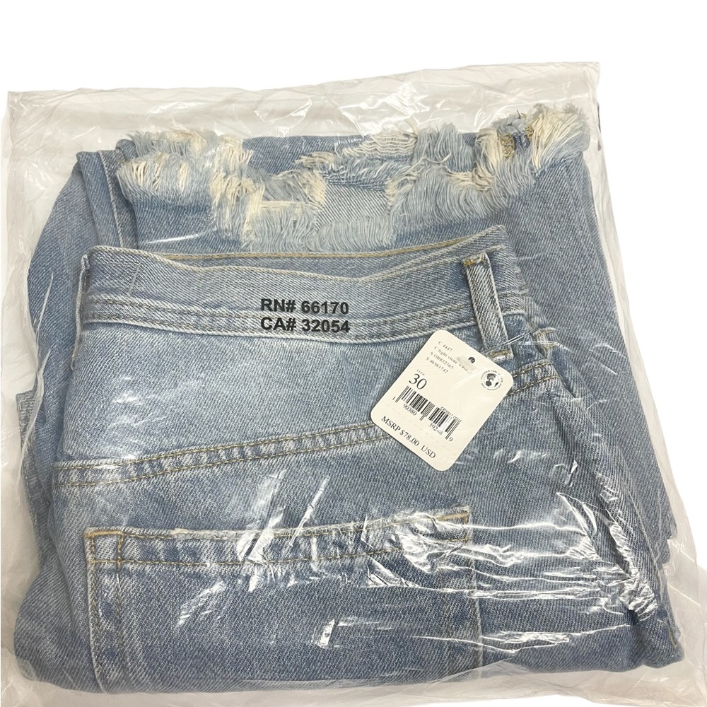 NWT Free People Maggie Mid-Rise Straight-Leg Jeans - Picture 12 of 12